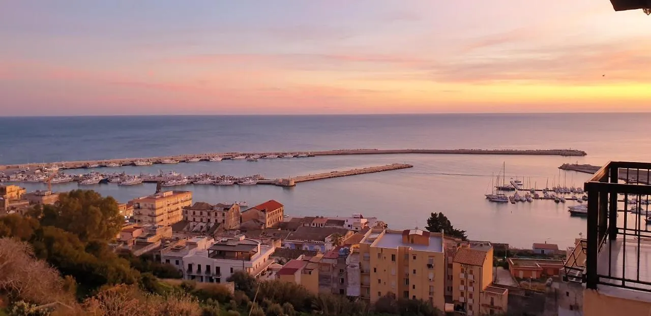 Domus Aurea Bed & Breakfast Sciacca